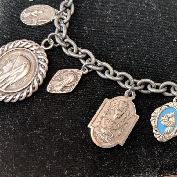 𝒥ℯ𝓌ℯ𝓁𝓇𝓎 - Picture 4 of 4